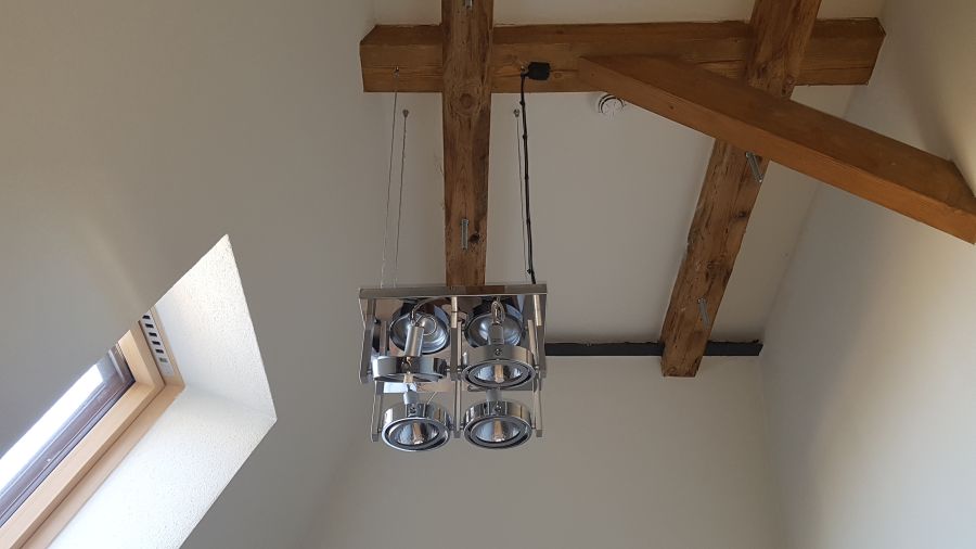 Halogeny wiszące – montaż elektryczny w Krakowie, AGEL-ELEKTRYKA