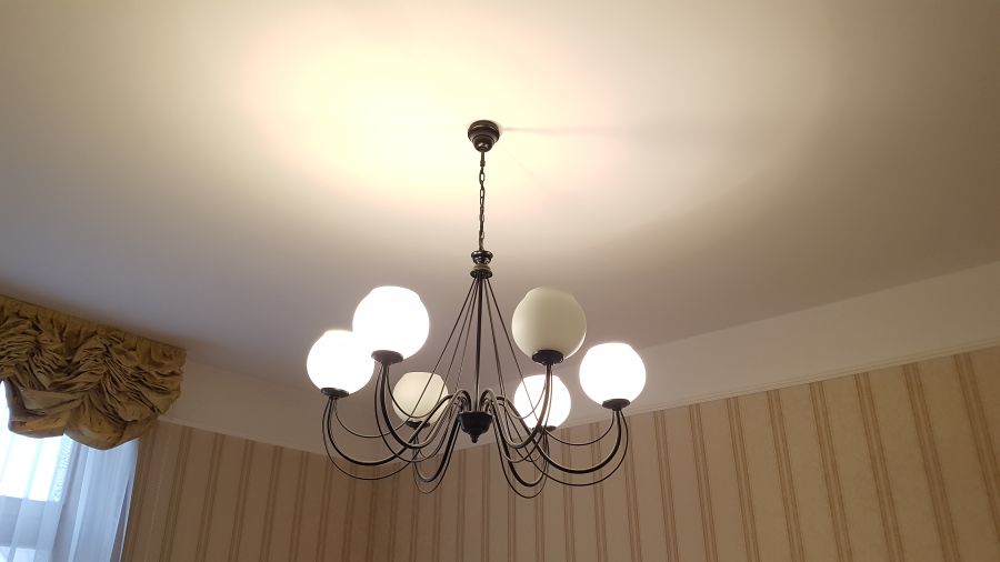 Podłączenie lampy sufitowej – Kraków, profesjonalny elektryk